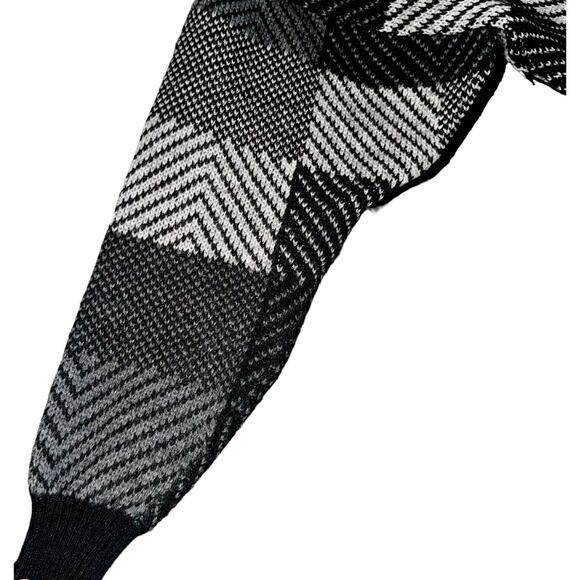 New Fast Long Crop Grandpa Sweater Color Blocked Black Gray Women's Size Medium - Picture 3 of 8